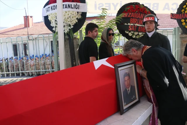 İz Metin Son Görevinde Unutulmadı: İzmir'de Anlamlı Uğurlama