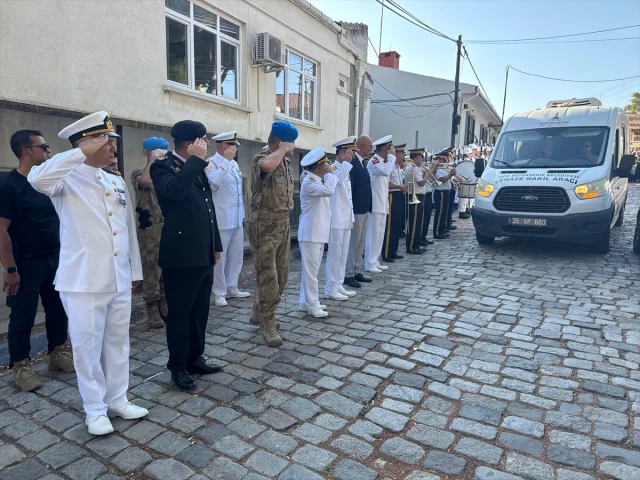 İz Metin Son Görevinde Unutulmadı: İzmir'de Anlamlı Uğurlama