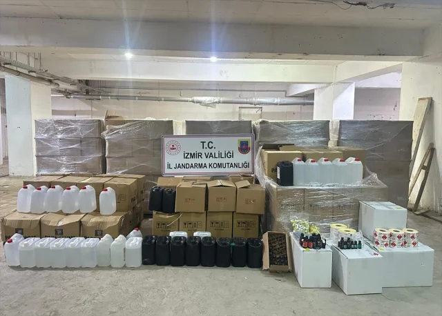İzmir'deki Kaçakçılık Operasyonu Şok Etti: Tam 7 Ton Etil Al...