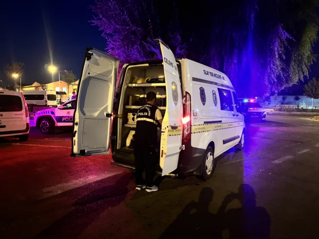 Kayseri'deki Bıçaklı Kavga Şok Etti: Taksi Şoförü Ağır Yaralı