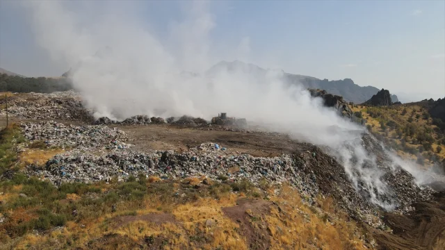 Giresun'da Çöp Toplama Alanındaki Yangın Paniğe Yol Açtı