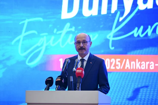 Türk Dünyasını Birleştiren Eğitim Kurultayı Ankara'da İlgi Gördü