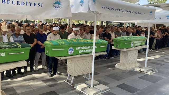 Kayseri'de Taksi Şoförünün Ölümü: Bıçaklı Saldırının Ardında...