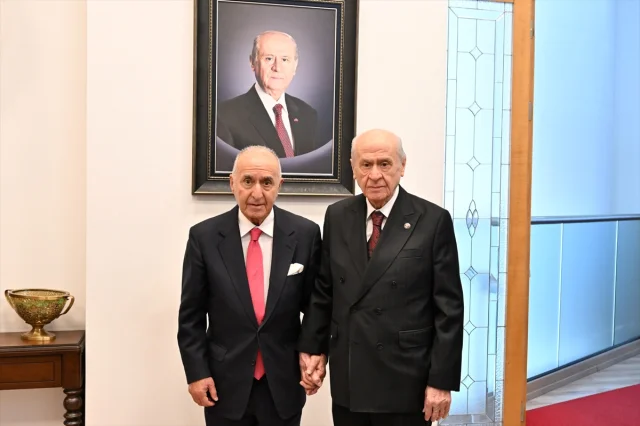 Devlet Bahçeli ve Hikmet Çetin Buluşması Sosyal Medyada Gündem Oldu