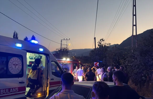 Kahramanmaraş'ta Korkutan Zincirleme Kazada 6 Kişi Hayat Mücadelesi Veriyor
