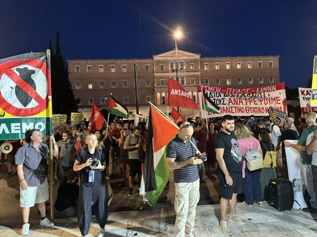 Yunanistan'da Göçmen Krizi Büyüyor: Yeni Yasa Tasarısına Büy...