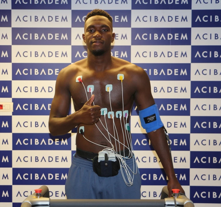 Çaykur Rizespor'un Yeni Kalecisi Yahia Fofana Türkiye'ye Geliyor