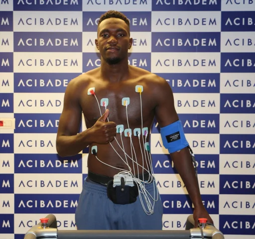 Çaykur Rizespor'un Yeni Kalecisi Yahia Fofana Türkiye'ye Gel...