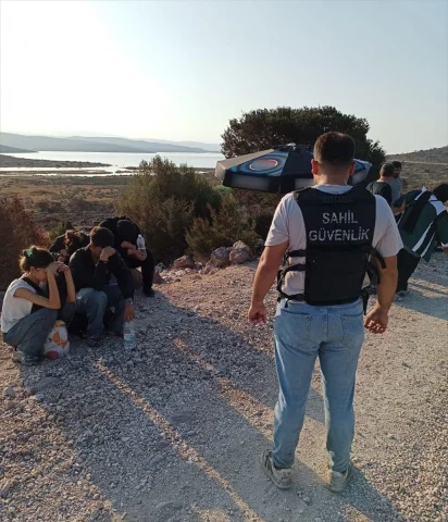 Ege Denizi'nde Kaçak Göçmen Operasyonu: İzmir'de Kritik Anlar