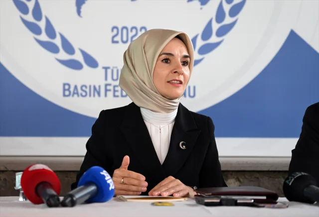 Bakan Göktaş'tan Özel Açıklamalar: Sosyal Medyada Yeni Düzenlemeler Yolda