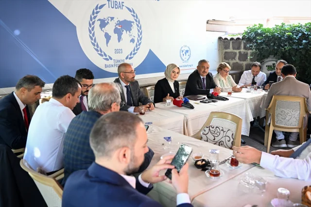Bakan Göktaş'tan Özel Açıklamalar: Sosyal Medyada Yeni Düzenlemeler Yolda