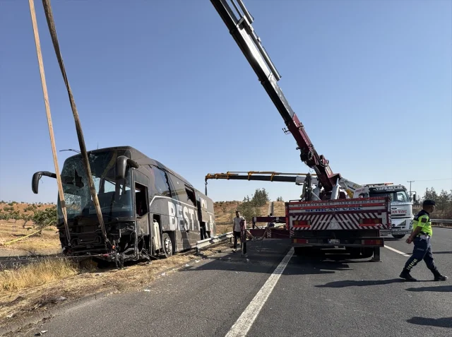 Şanlıurfa'da Yolcu Otobüsü Devrildi: Ne Oldu ve Son Gelişmeler