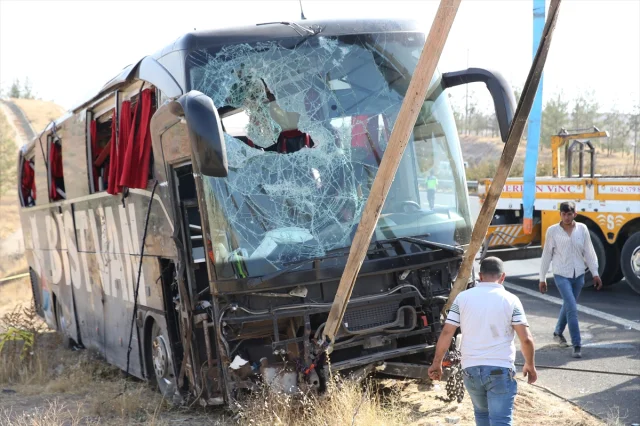 Şanlıurfa'da Yolcu Otobüsü Devrildi: Ne Oldu ve Son Gelişmeler
