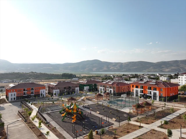 Bakan Kurum'un Büyük Müjdesi: 300 Bin Yeni Ev Tamamlandı