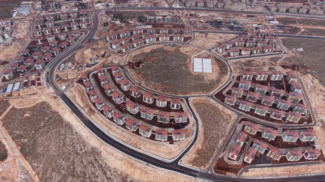 Bakan Kurum'un Büyük Müjdesi: 300 Bin Yeni Ev Tamamlandı