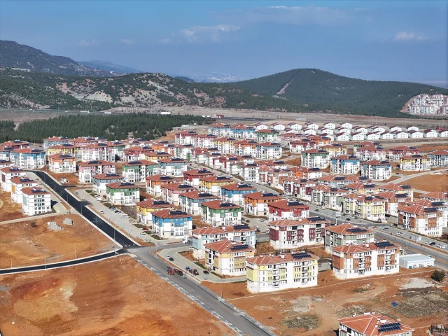 Bakan Kurum'un Büyük Müjdesi: 300 Bin Yeni Ev Tamamlandı