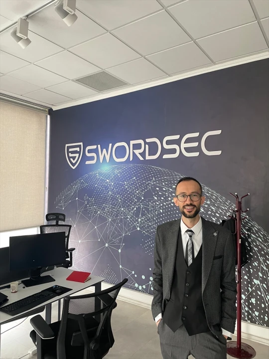 Türk Uzmandan Tesla Kullananlara Kritik Uyarı