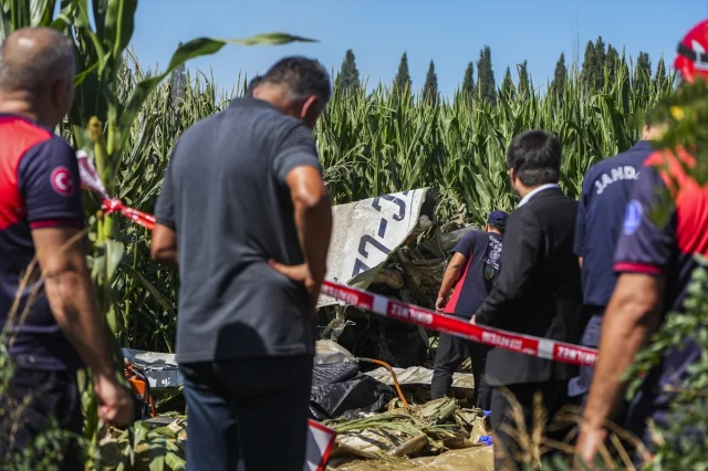 İzmir'deki Korkunç Uçak Kazasına Tarla Sahibi Tanık Oldu