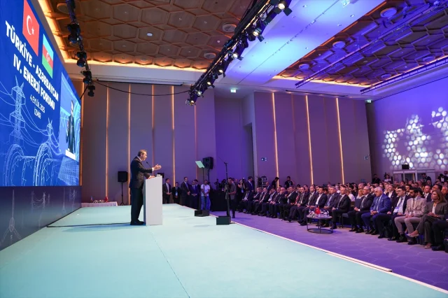 Bayraktar'dan Çarpıcı Açıklamalar: Türkiye ve Azerbaycan Arasında Enerji İşbirliği Gelişiyor