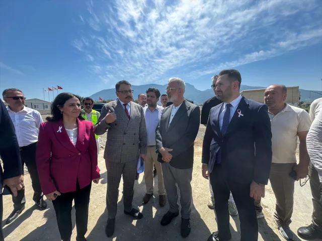 Gediz Köprülü Kavşağı'ndaki Çalışmalar Son Aşamaya Geldi
