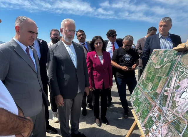 Gediz Köprülü Kavşağı'ndaki Çalışmalar Son Aşamaya Geldi