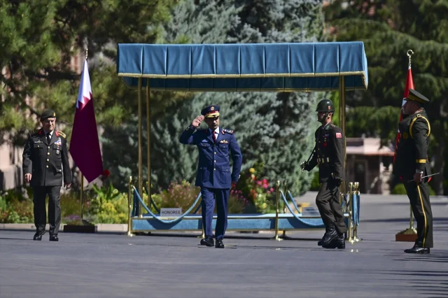 Ankara'da Kritik Görüşme: Türk ve Katarlı Genelkurmay Başkanları Bir Araya Geldi