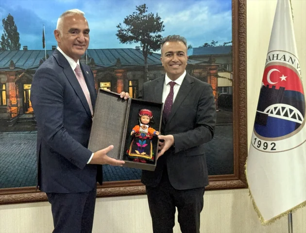 Bakan Ersoy’un Ardahan Ziyareti: Kültürel Miras ve Gelecek Projeler