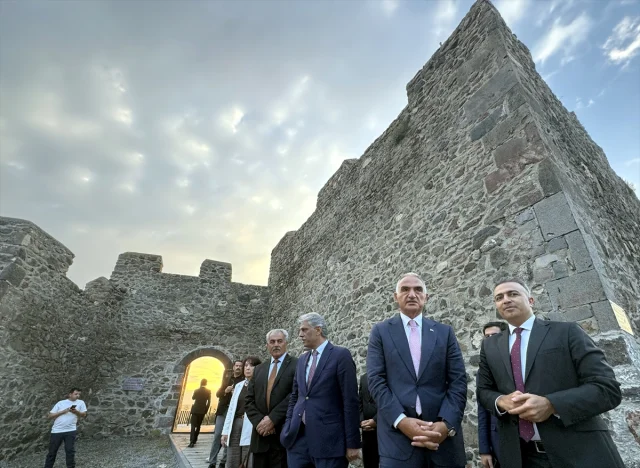 Bakan Ersoy’un Ardahan Ziyareti: Kültürel Miras ve Gelecek Projeler