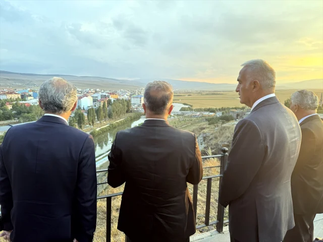 Bakan Ersoy’un Ardahan Ziyareti: Kültürel Miras ve Gelecek Projeler