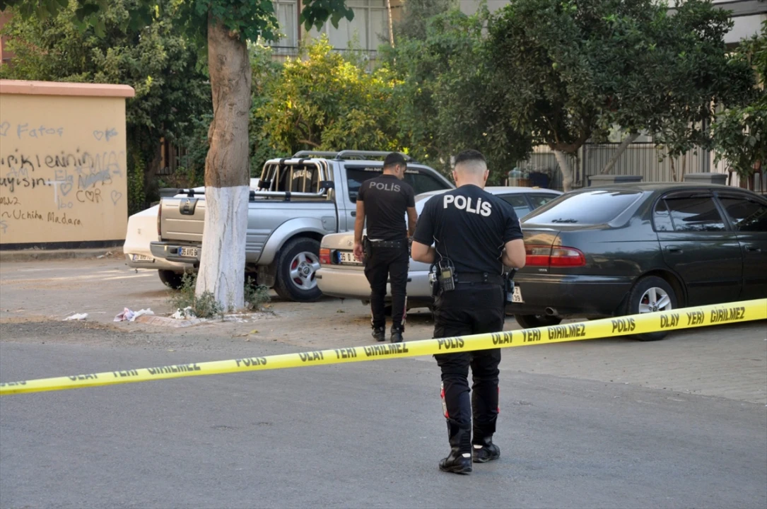 İzmir'de Gençler Arasında Çıkan Tartışma Kanlı Bitti