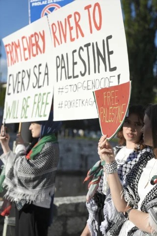 Bosna Hersek'te Duygusal Anlar: Kağıttan Gemilerle Filistin'...