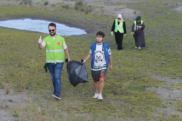 Kızılırmak Deltası'nın Yüzü Yeniden Gülüyor: Gönüllüler 500 kg Atık Topladı
