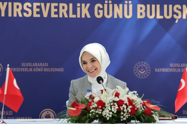 Darülaceze'deki Buluşma: Bakan Göktaş ve Hayırseverlerle Unutulmaz Bir Gün