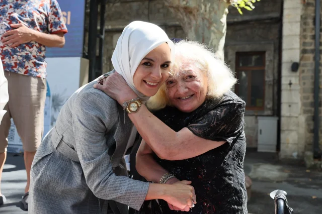 Darülaceze'deki Buluşma: Bakan Göktaş ve Hayırseverlerle Unutulmaz Bir Gün