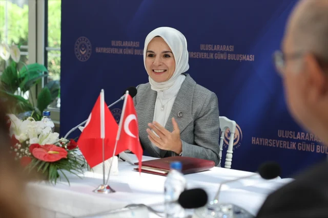 Darülaceze'deki Buluşma: Bakan Göktaş ve Hayırseverlerle Unutulmaz Bir Gün