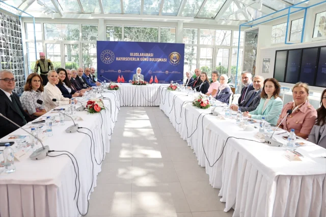 Darülaceze'deki Buluşma: Bakan Göktaş ve Hayırseverlerle Unutulmaz Bir Gün