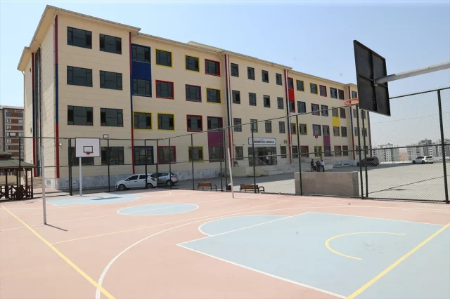 Şanlıurfa'da Eğitimde Büyük Hamle: 50 İlin Nüfusunu Geçen Öğrenci Sayısı