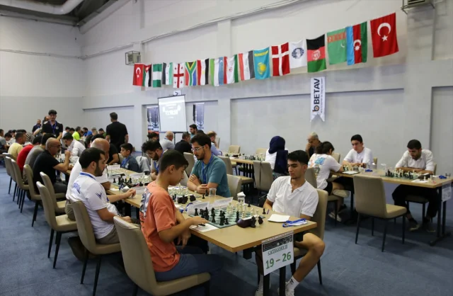 Bitlis'te Satranç Şöleni: 15 Ülkeden Katılım!