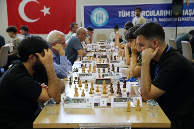 Bitlis'te Satranç Şöleni: 15 Ülkeden Katılım!