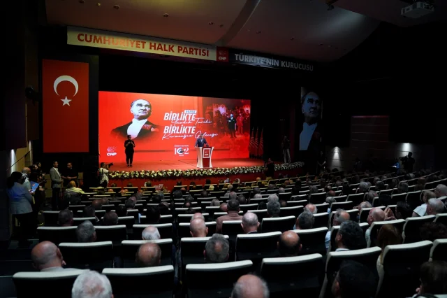 CHP'nin Yeni Vizyonu Türkiye'yi Nasıl Şekillendirecek