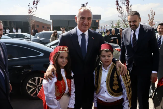 Kayseri Kültür Yolu Festivali'nde Sürpriz Etkinlikler Başlıy...