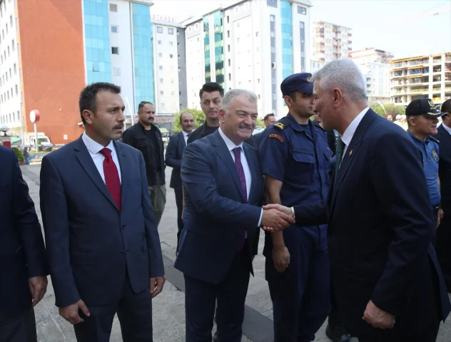 Ticaret Bakanı Ömer Bolat Rize'de Ekonomik Açılımlar Konuştu