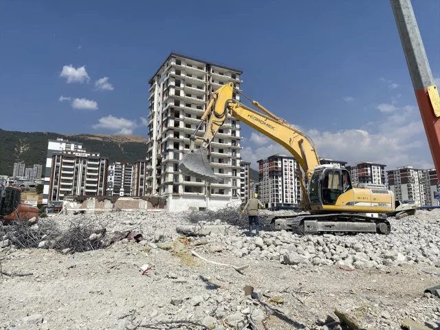 Kahramanmaraş'ta Gözler Yeniden Yapılanmaya Çevrildi