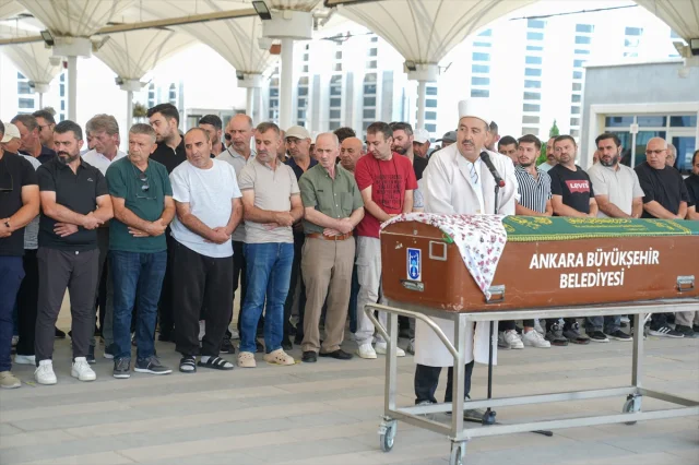 Ankara'da Boşanma Sürecindeki Kadına Cinayet: Acı Detaylar O...