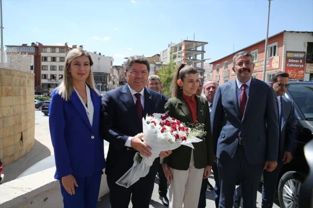 Adalet Bakanı Tunç Hakkari'de Ülkenin Geleceğine Dair Önemli...