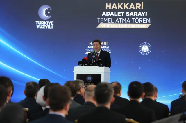 Adalet Bakanı Tunç Hakkari'de Ülkenin Geleceğine Dair Önemli Mesajlar Verdi