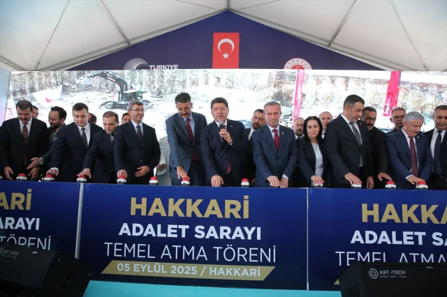 Adalet Bakanı Tunç Hakkari'de Ülkenin Geleceğine Dair Önemli Mesajlar Verdi