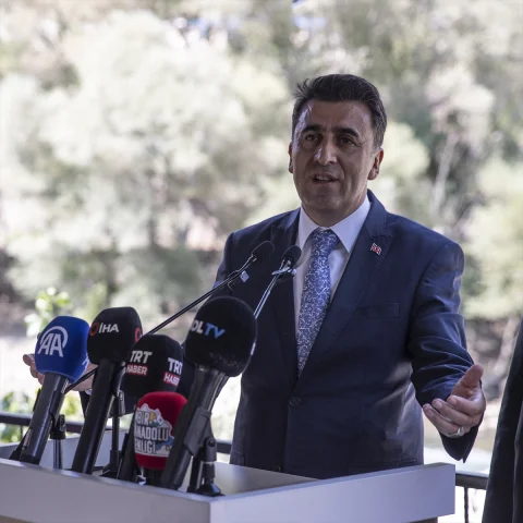 Tunceli'de Anadolu Şenliği Nefes Kesti: Kültür Sanatla Dolup Taşıyor
