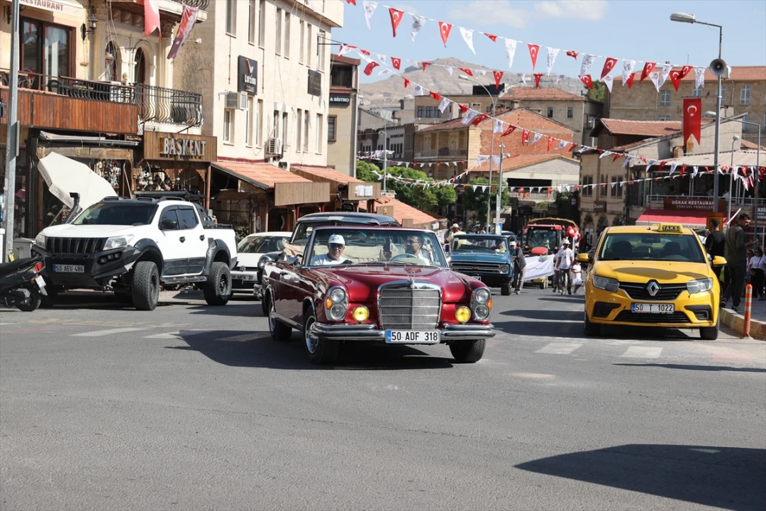 Ürgüp'te Renkli Anlar: 53. Bağ Bozumu Festivali Coşku Dolu Geçti
