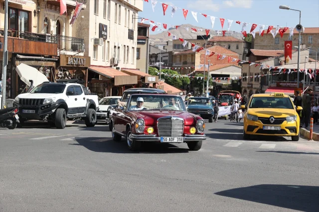 Ürgüp'te Renkli Anlar: 53. Bağ Bozumu Festivali Coşku Dolu G...